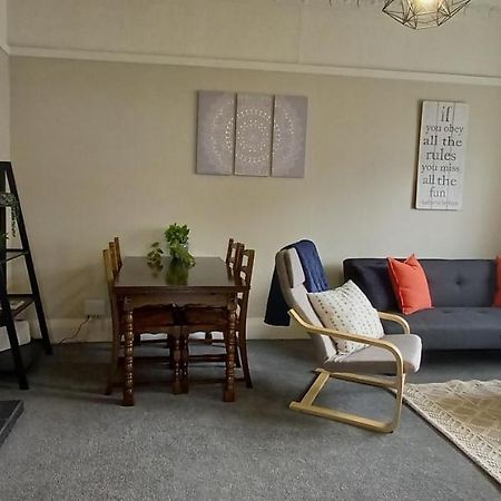Character 2-Bedroom Unit Masterton Eksteriør billede